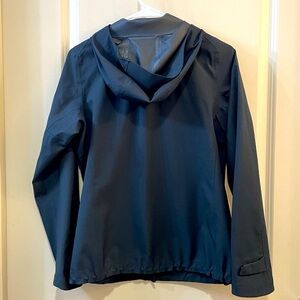 UNIQLO black rain jacket
